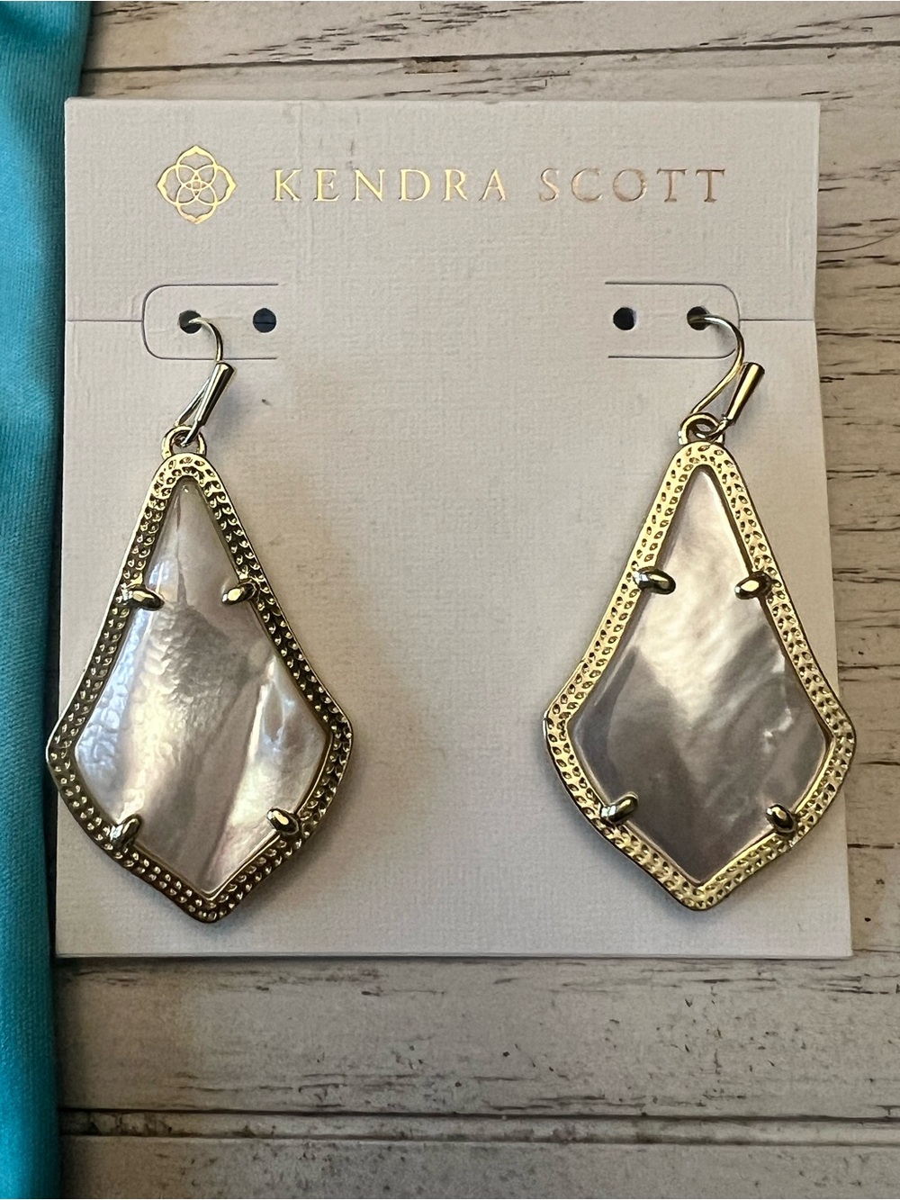 Kendra Scott Gold Frame Iridescent Mother-of-Pearl Drop Earrings- NWT!